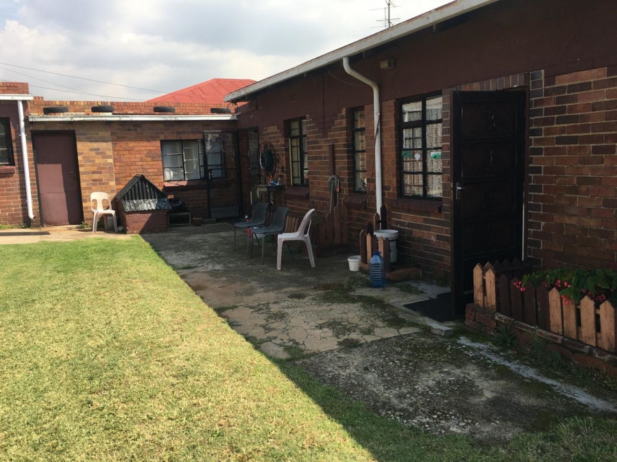 2 Bedroom Property for Sale in South Hills Gauteng