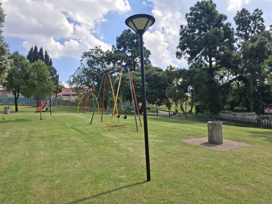 1 Bedroom Property for Sale in Upper Houghton Gauteng