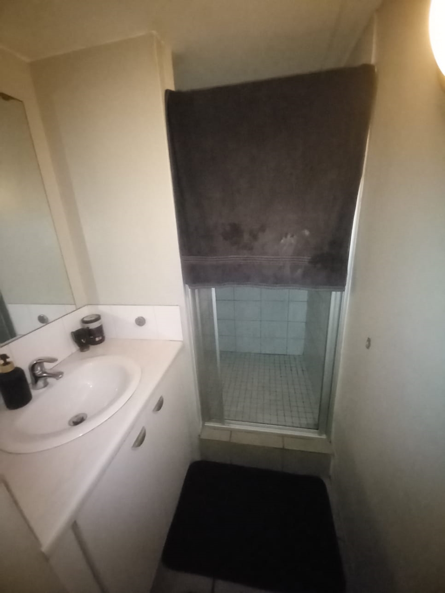1 Bedroom Property for Sale in Upper Houghton Gauteng