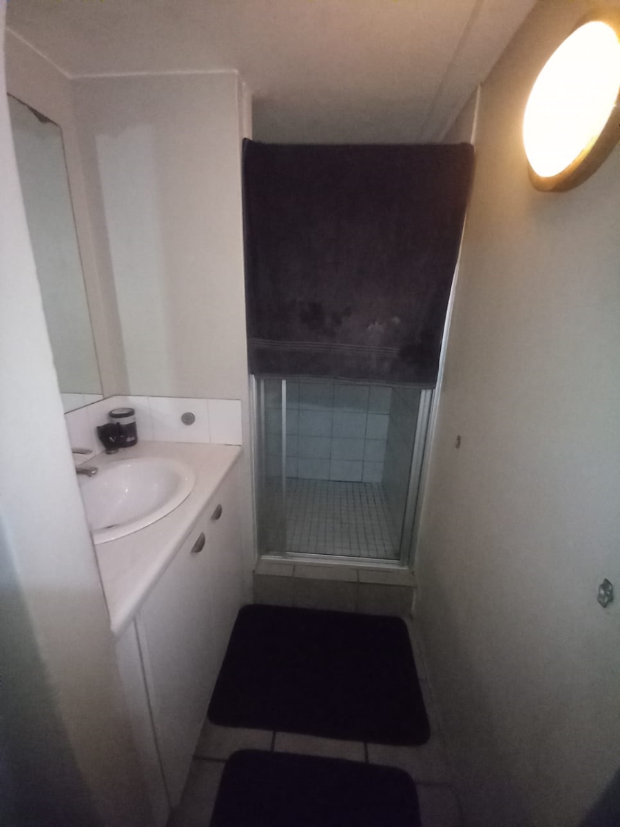 1 Bedroom Property for Sale in Upper Houghton Gauteng