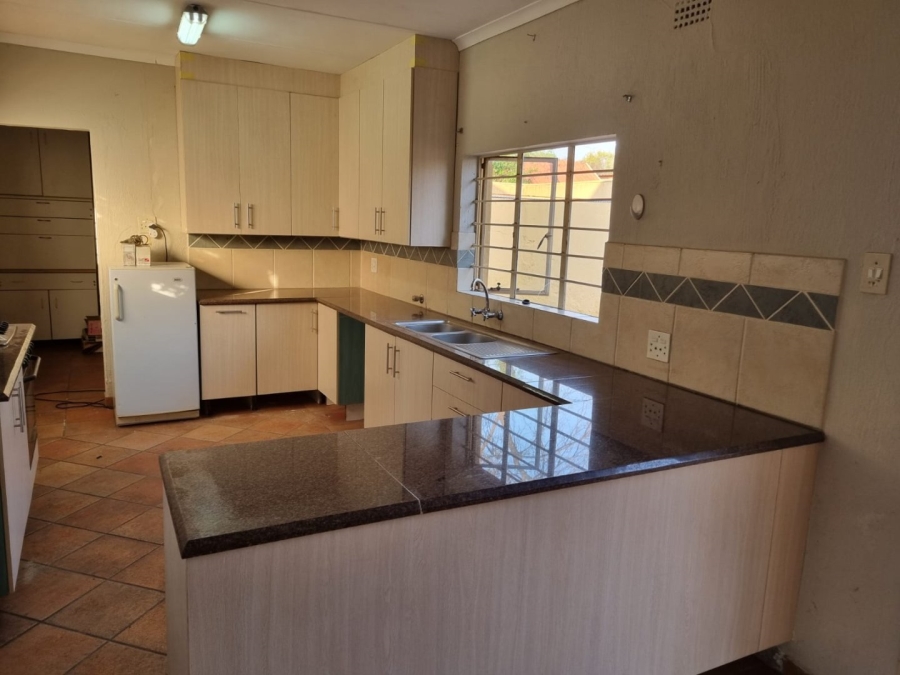 To Let 2 Bedroom Property for Rent in President Park Gauteng