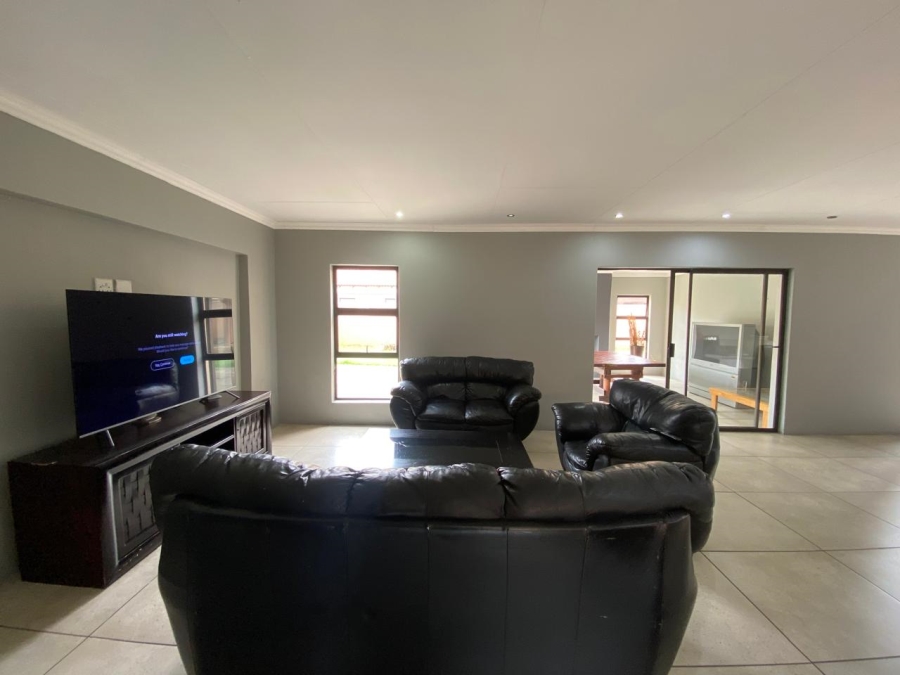 4 Bedroom Property for Sale in Vanderbijlpark SE 8 Gauteng