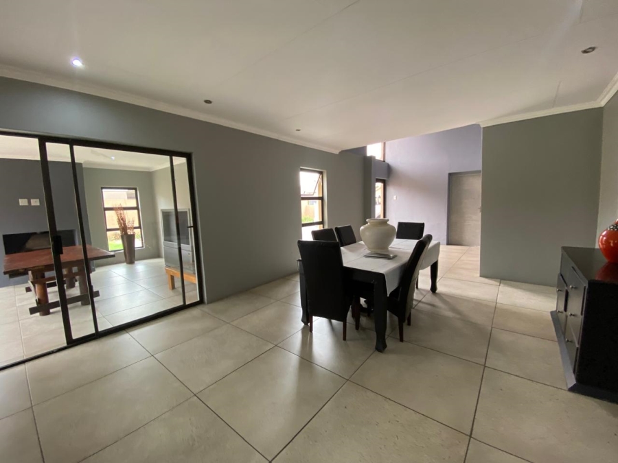 4 Bedroom Property for Sale in Vanderbijlpark SE 8 Gauteng