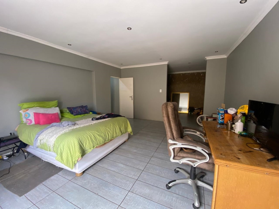 4 Bedroom Property for Sale in Vanderbijlpark SE 8 Gauteng