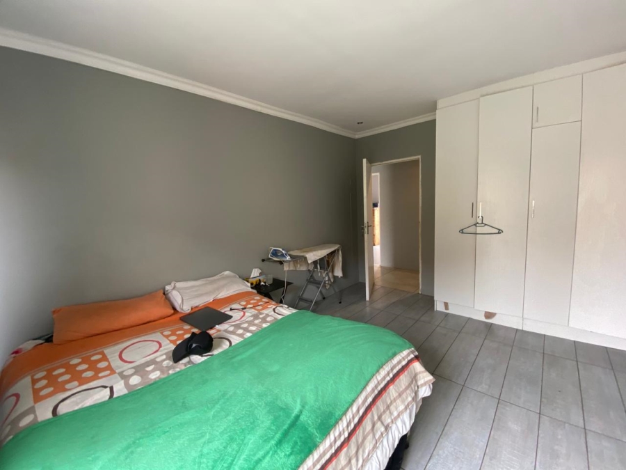 4 Bedroom Property for Sale in Vanderbijlpark SE 8 Gauteng