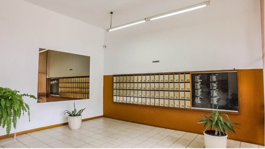 1 Bedroom Property for Sale in Kensington Gauteng