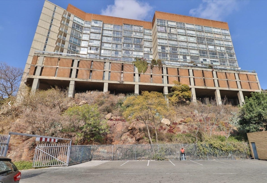 1 Bedroom Property for Sale in Kensington Gauteng
