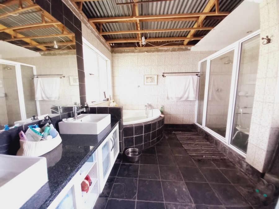 4 Bedroom Property for Sale in Primrose Gauteng