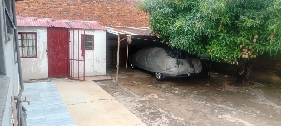 2 Bedroom Property for Sale in Soshanguve AA Gauteng