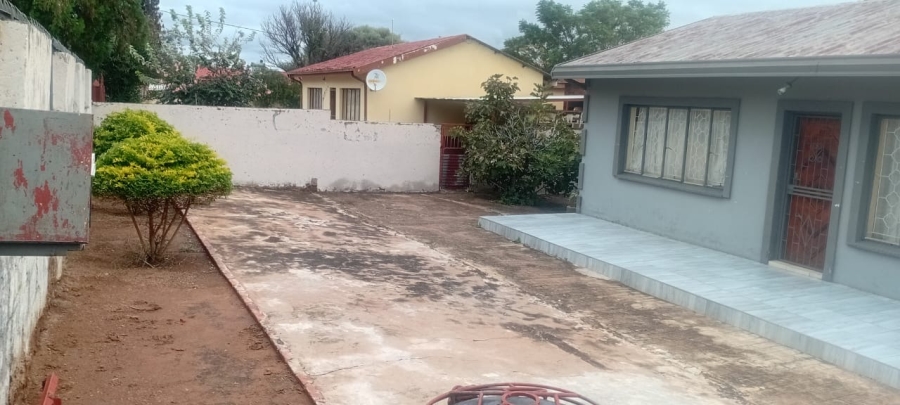 2 Bedroom Property for Sale in Soshanguve AA Gauteng
