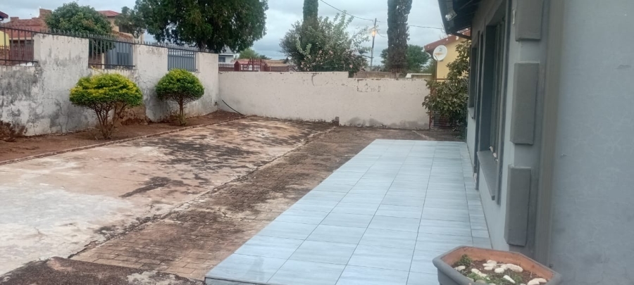 2 Bedroom Property for Sale in Soshanguve AA Gauteng