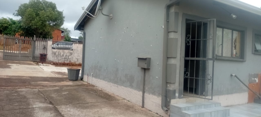 2 Bedroom Property for Sale in Soshanguve AA Gauteng