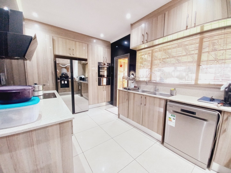 3 Bedroom Property for Sale in Illiondale Gauteng
