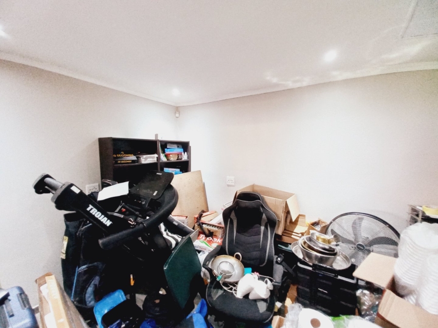 3 Bedroom Property for Sale in Illiondale Gauteng