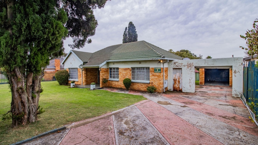 3 Bedroom Property for Sale in Chrisville Gauteng