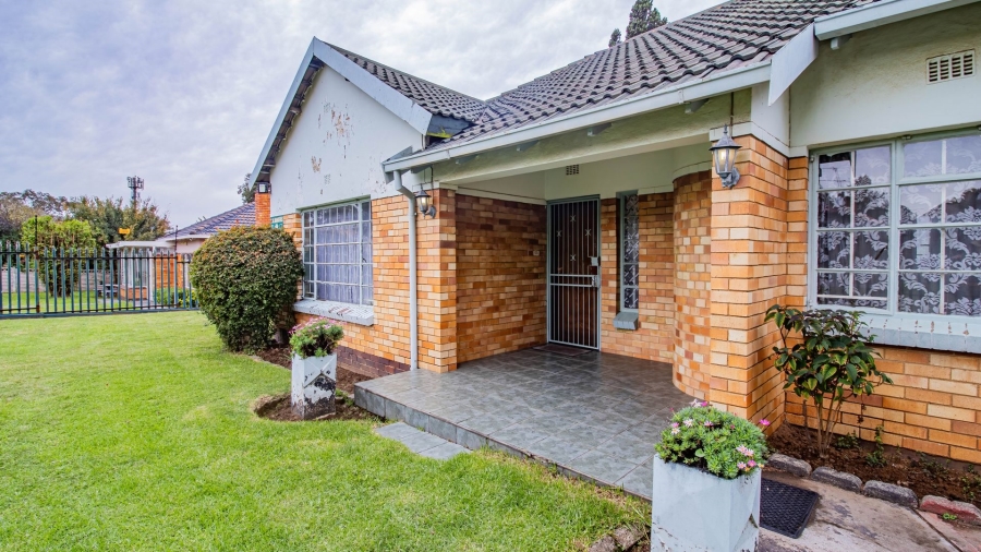 3 Bedroom Property for Sale in Chrisville Gauteng