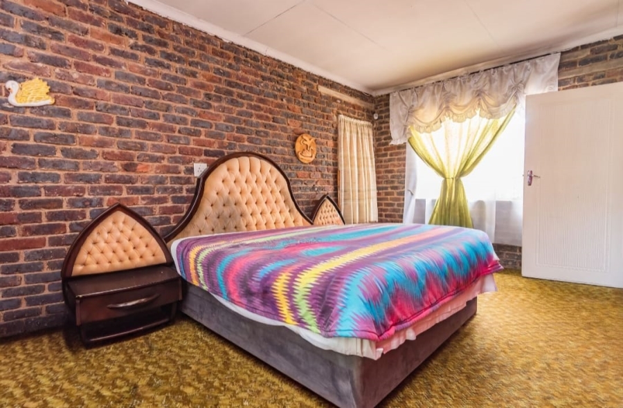 4 Bedroom Property for Sale in Randgate Gauteng