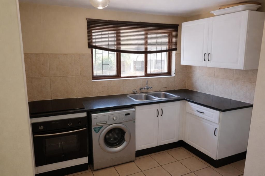 2 Bedroom Property for Sale in Sunninghill Gauteng