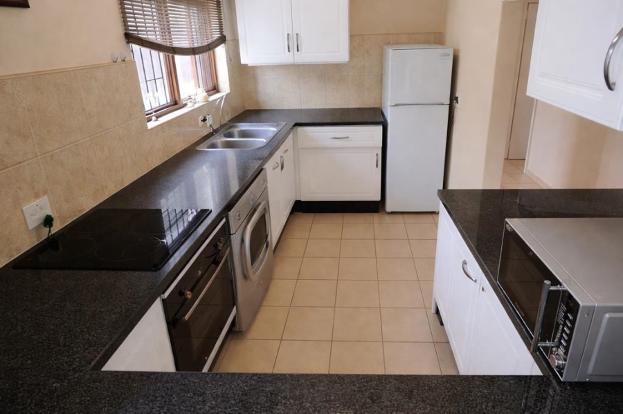 2 Bedroom Property for Sale in Sunninghill Gauteng