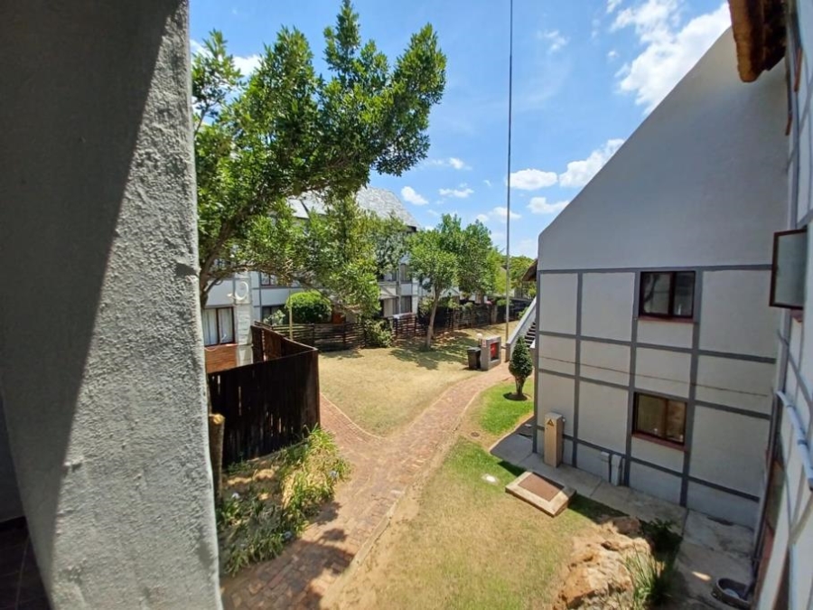 2 Bedroom Property for Sale in Sunninghill Gauteng