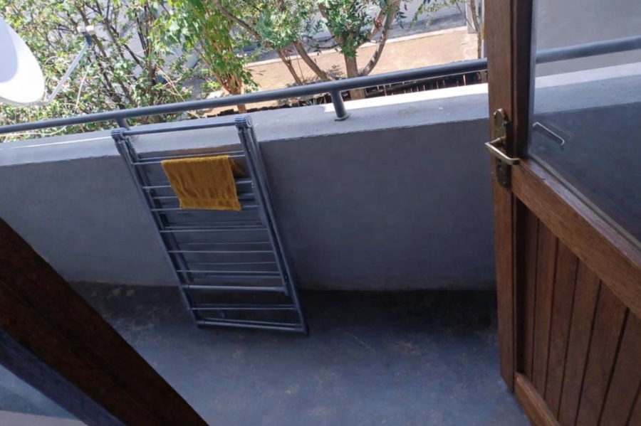 2 Bedroom Property for Sale in Sunninghill Gauteng