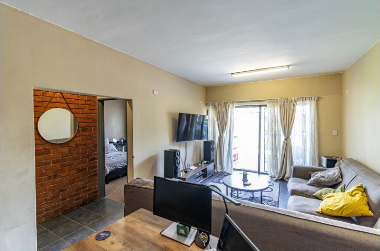 2 Bedroom Property for Sale in Noordwyk Gauteng