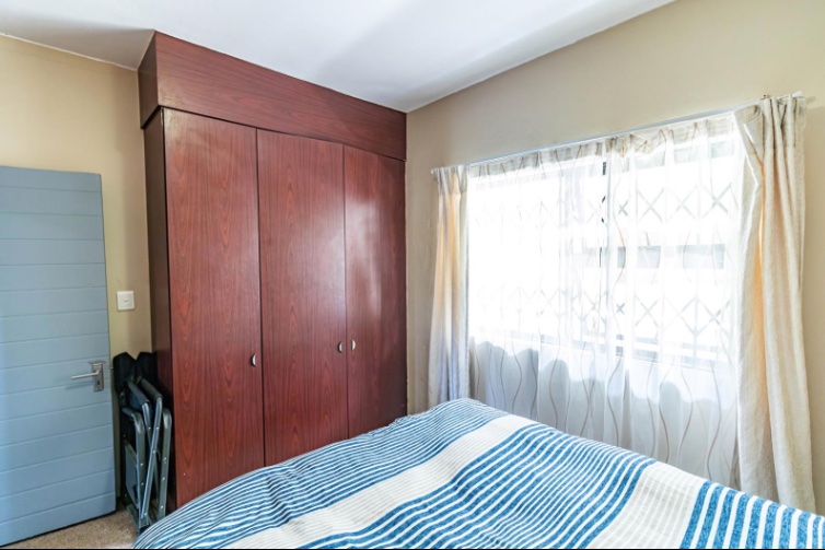 2 Bedroom Property for Sale in Noordwyk Gauteng