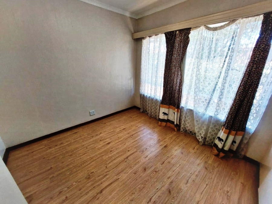 3 Bedroom Property for Sale in Sinoville Gauteng