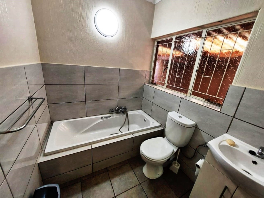 3 Bedroom Property for Sale in Sinoville Gauteng