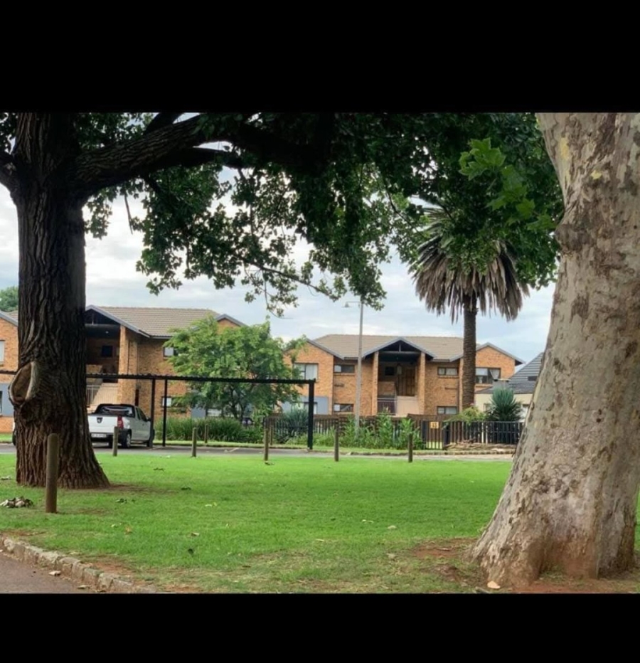 2 Bedroom Property for Sale in Comet Gauteng
