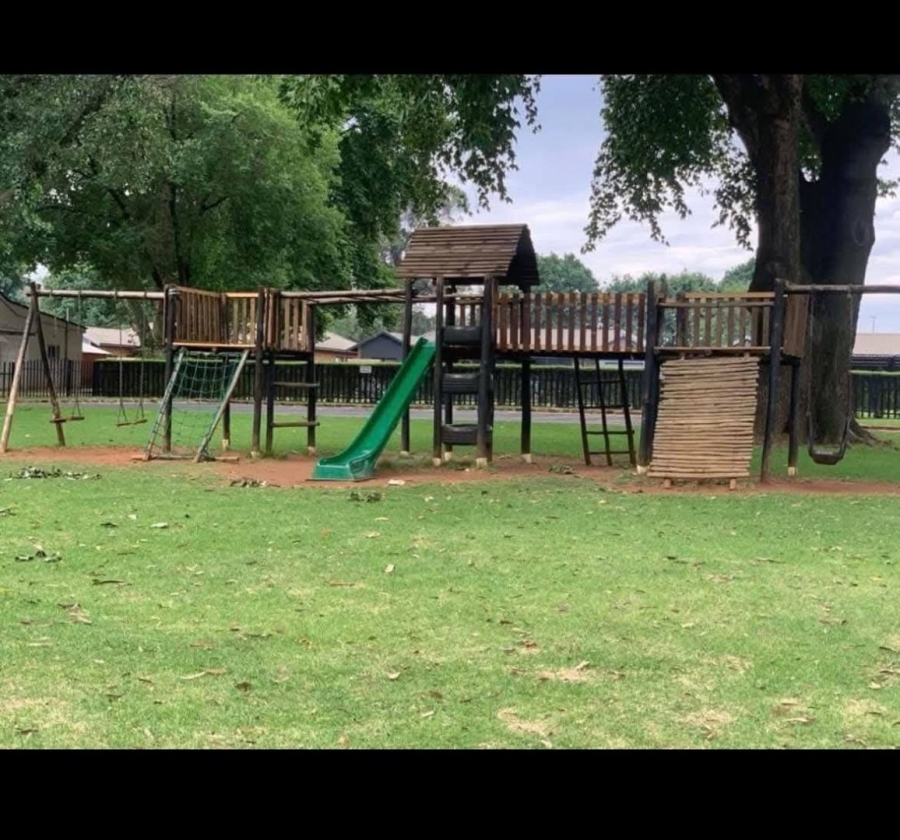 2 Bedroom Property for Sale in Comet Gauteng