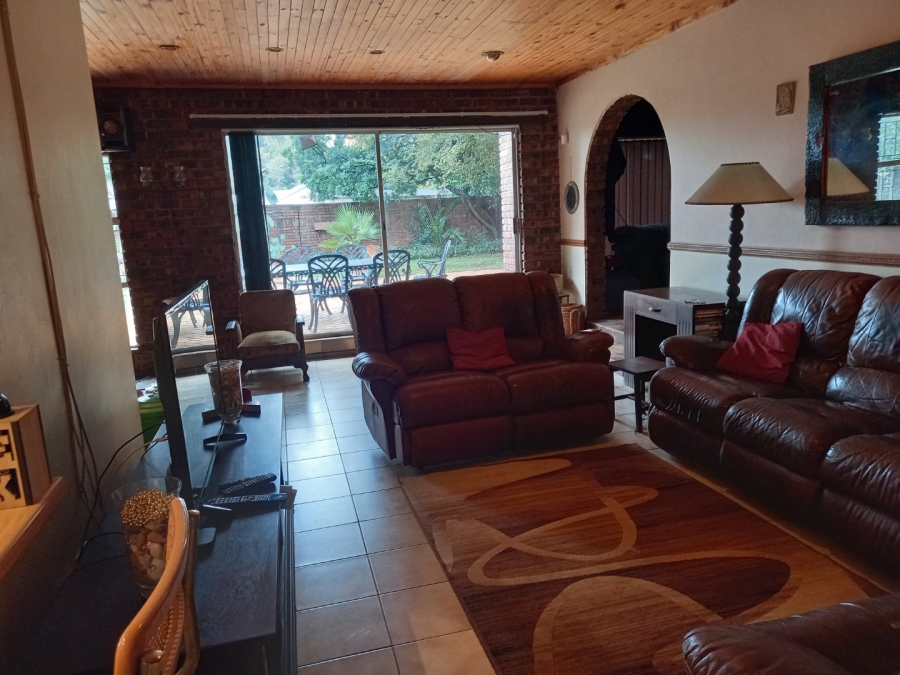 3 Bedroom Property for Sale in Monument Park Gauteng