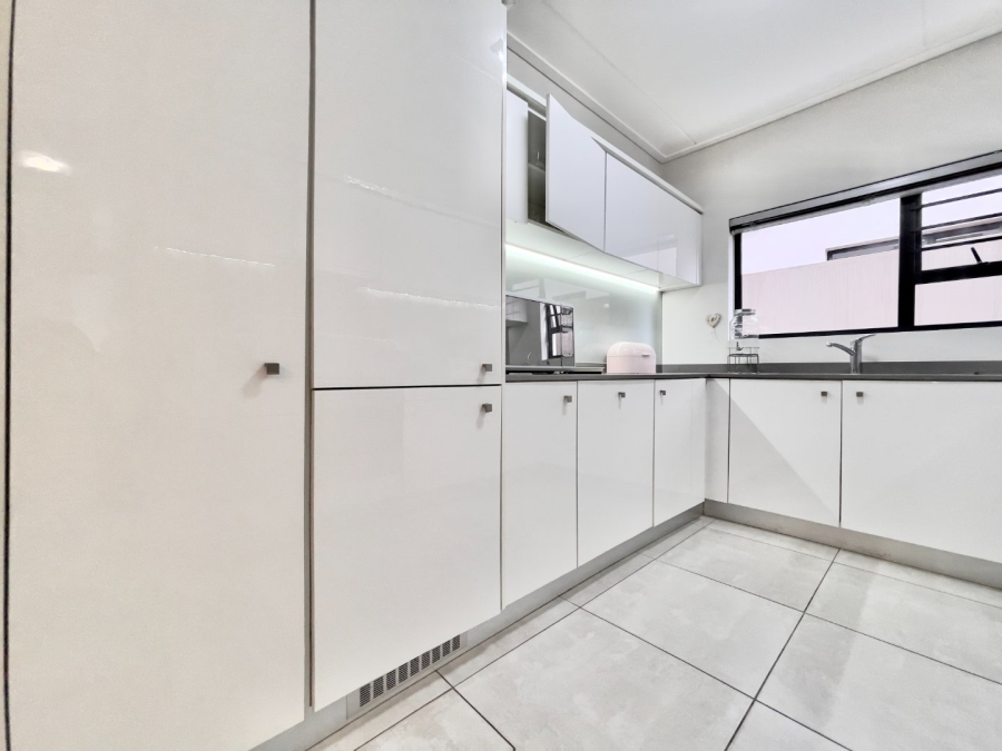 3 Bedroom Property for Sale in The Polofields Gauteng