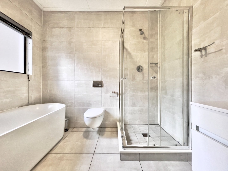 3 Bedroom Property for Sale in The Polofields Gauteng