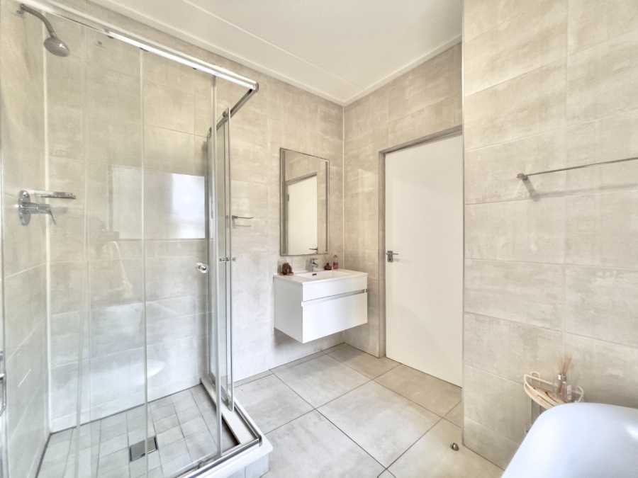 3 Bedroom Property for Sale in The Polofields Gauteng