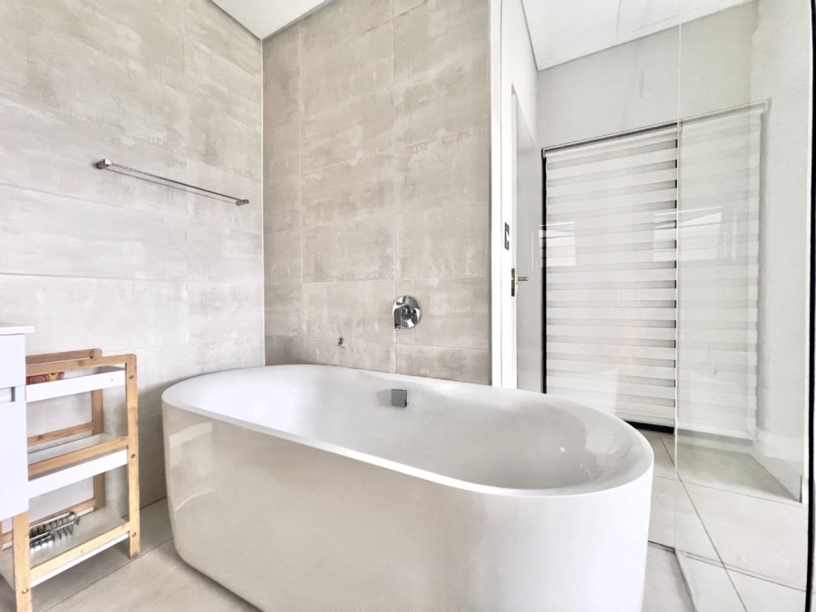 3 Bedroom Property for Sale in The Polofields Gauteng
