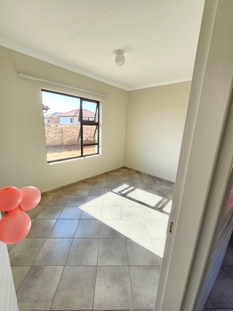 3 Bedroom Property for Sale in Crystal Park Gauteng