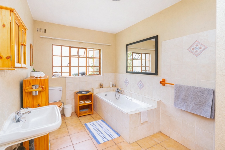  Bedroom Property for Sale in Farmall A H Gauteng