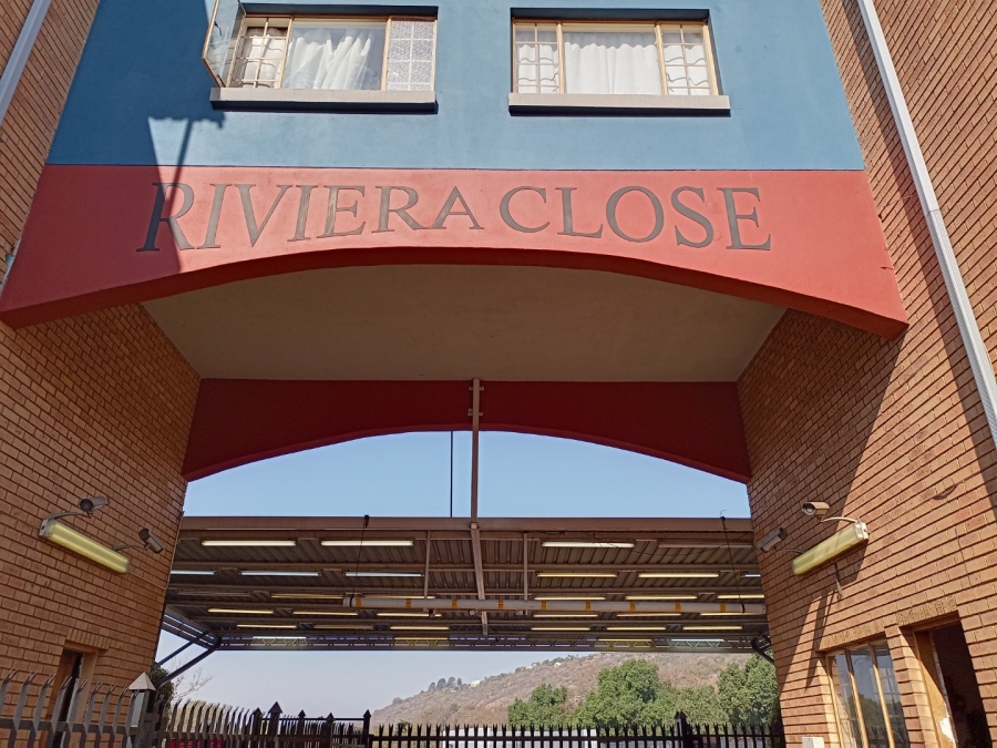 1 Bedroom Property for Sale in Riviera Gauteng
