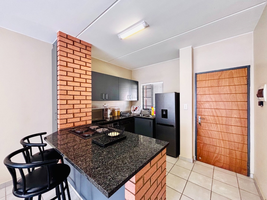 2 Bedroom Property for Sale in Vorna Valley Gauteng