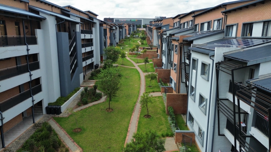 2 Bedroom Property for Sale in Vorna Valley Gauteng