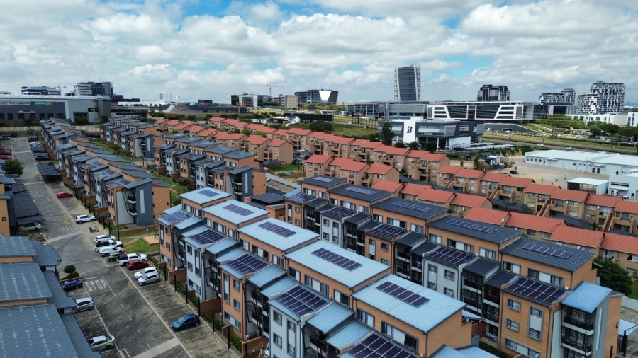 2 Bedroom Property for Sale in Vorna Valley Gauteng