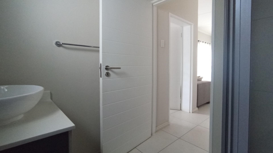 1 Bedroom Property for Sale in Carlswald Gauteng