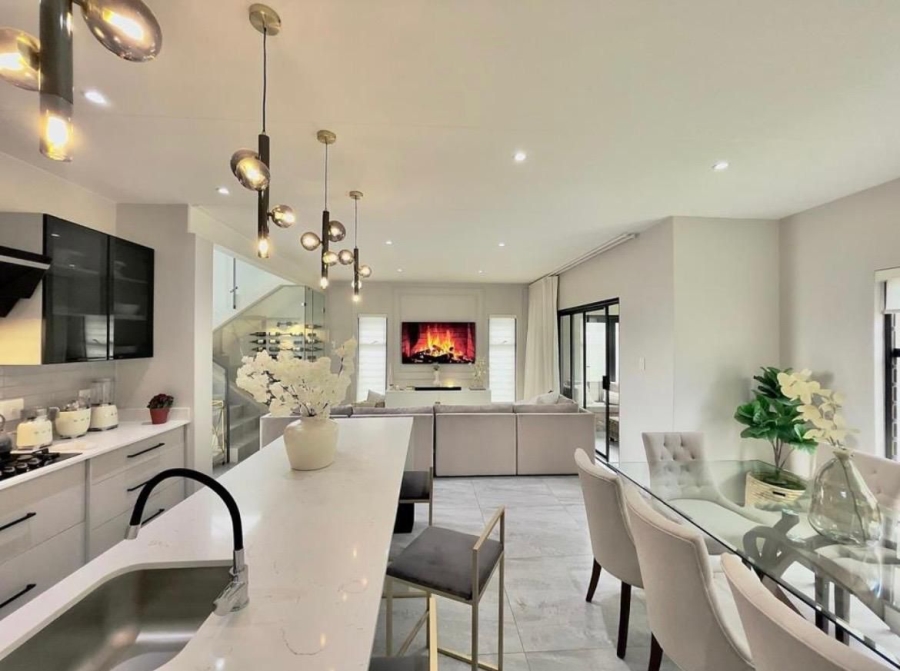 3 Bedroom Property for Sale in Carlswald Gauteng