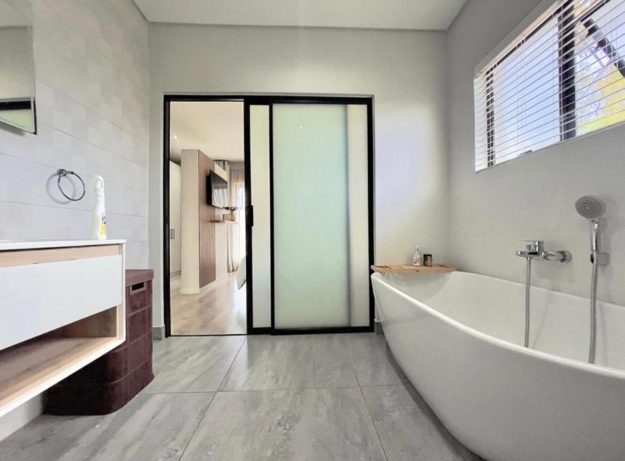 3 Bedroom Property for Sale in Carlswald Gauteng