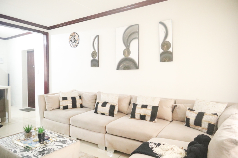 To Let 2 Bedroom Property for Rent in Craigavon Gauteng