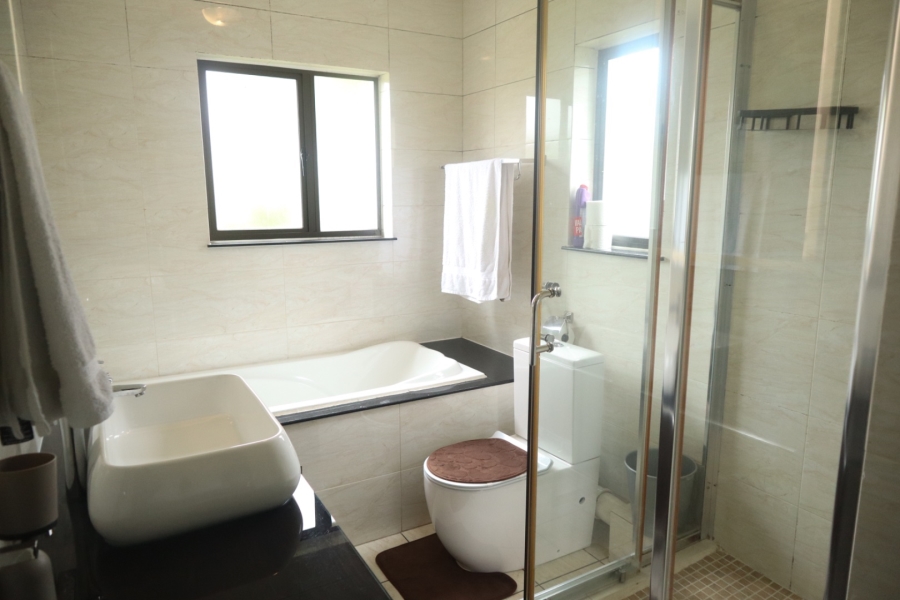 To Let 2 Bedroom Property for Rent in Craigavon Gauteng