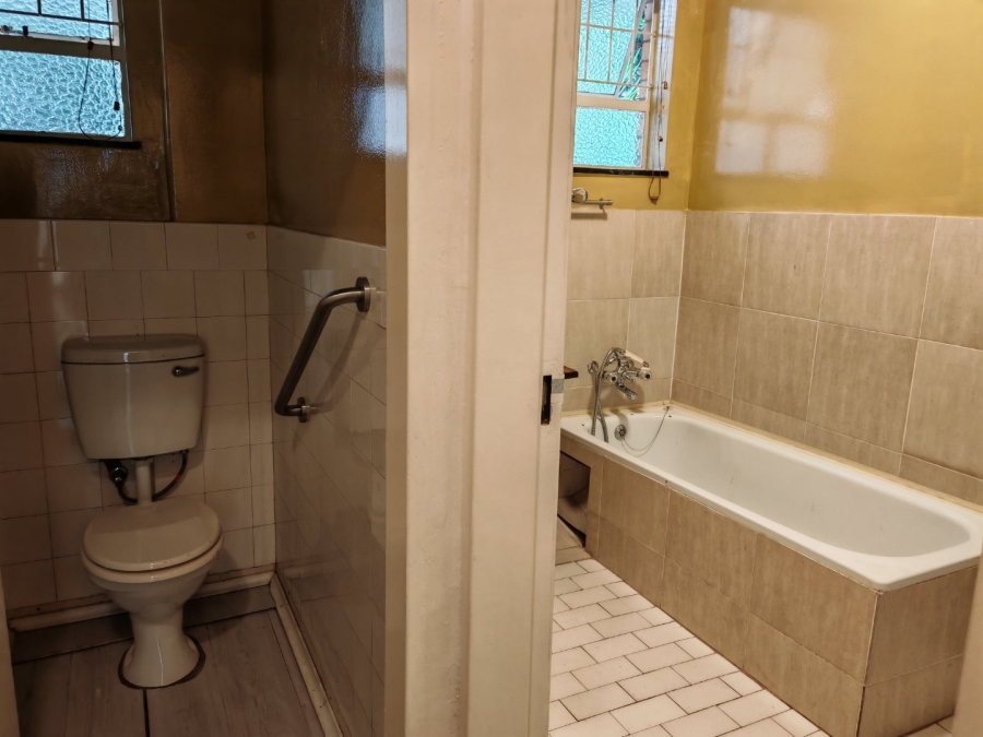 To Let 2 Bedroom Property for Rent in Rosebank Gauteng