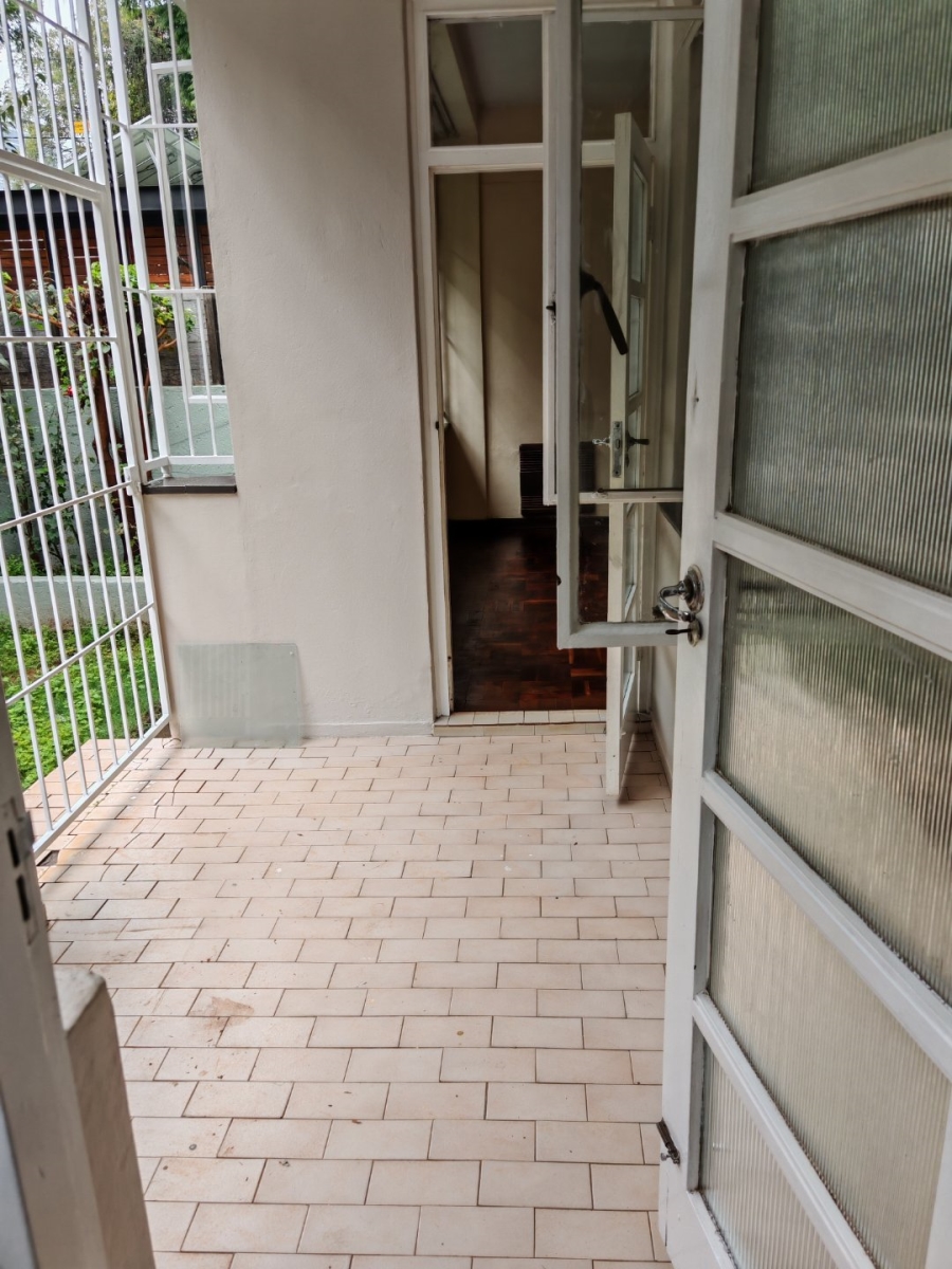 To Let 2 Bedroom Property for Rent in Rosebank Gauteng