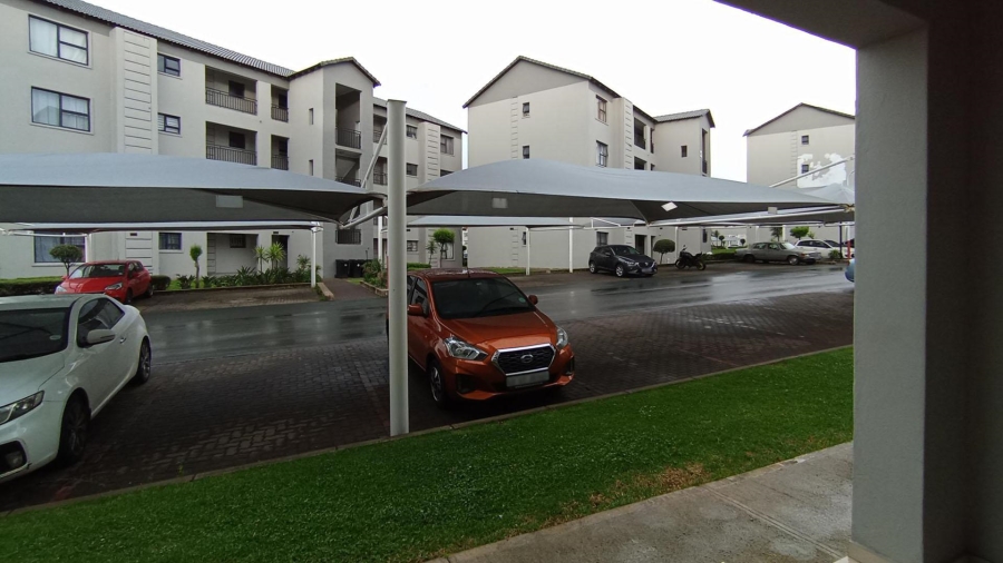 2 Bedroom Property for Sale in Carlswald Gauteng
